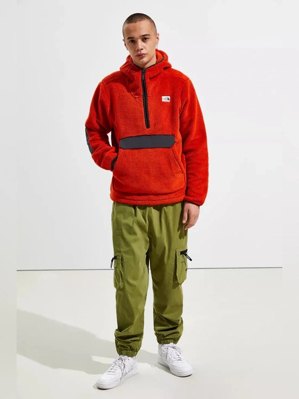 Urban Outfitters x The North Face Campshire Sherpa Fleece Hoodie Sweatshirt M